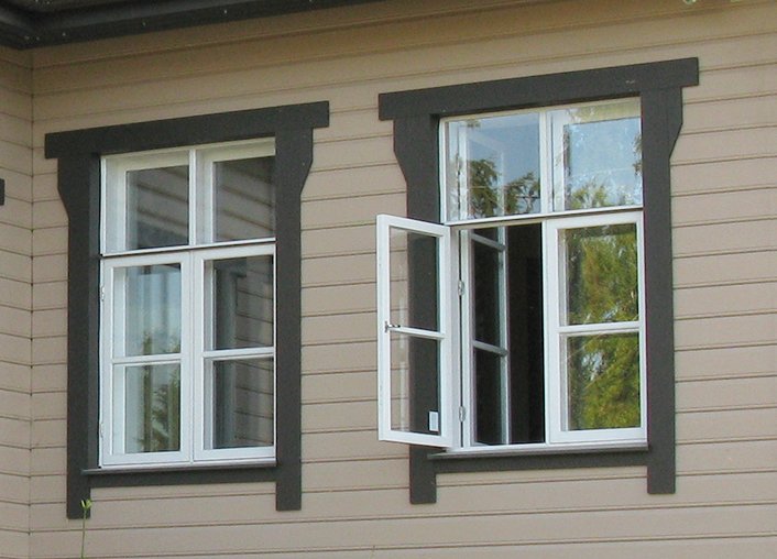 Sisse-välja avanevad aknad sobivad hästi kodule